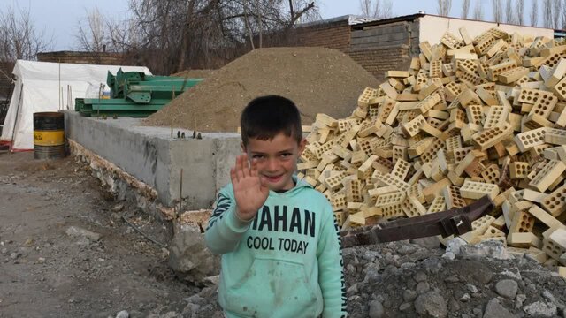 اولین خانههای خوی به اسکلت رسید/ تا خرداد کار جمع میشود اولین خانههای خوی به اسکلت رسید/ تا خرداد کار جمع میشود