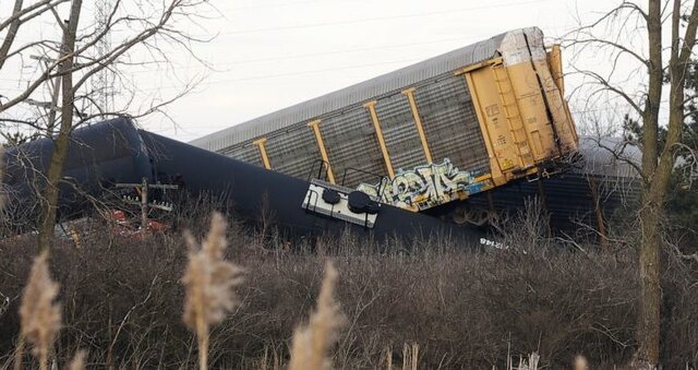 عکس: آسوشیتدپرس خروج یک قطار دیگر از ریل در «اوهایو»