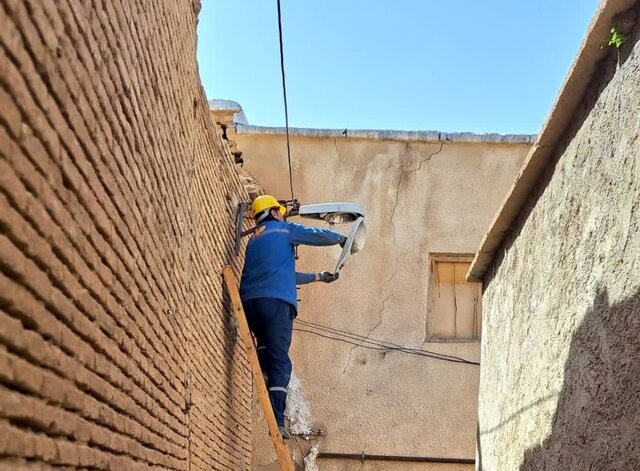 برقدار شدن ۲۴ روستای لرستان در کمترین زمان ممکن برقدار شدن ۲۴ روستای لرستان در کمترین زمان ممکن