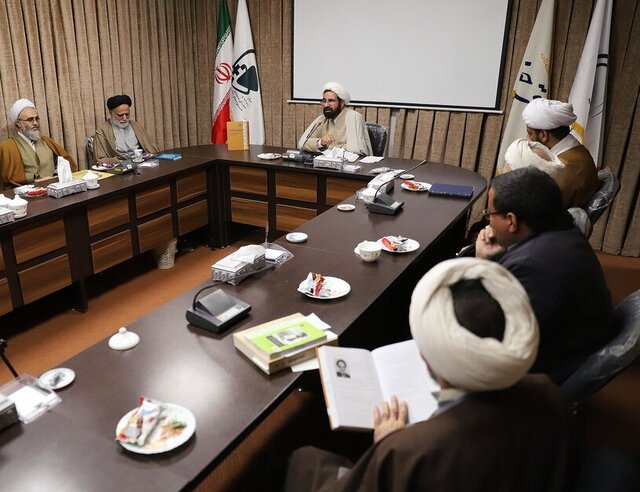 گزارش ایسنا از رونمایی کتاب سیمای صالحان 