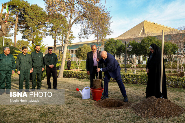 قالیباف: برای حفظ محیط زیست باید فرهنگ سازی کرد