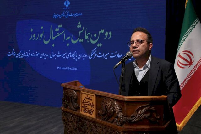 تاکید ضرغامی بر «رعایت حجاب» در موزهها و محوطههای تاریخی