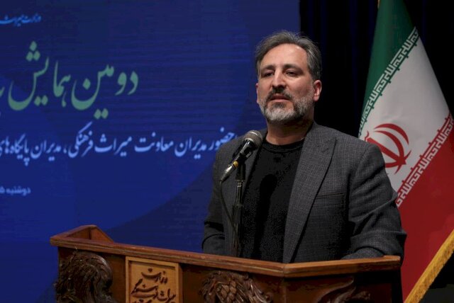 تاکید ضرغامی بر «رعایت حجاب» در موزهها و محوطههای تاریخی