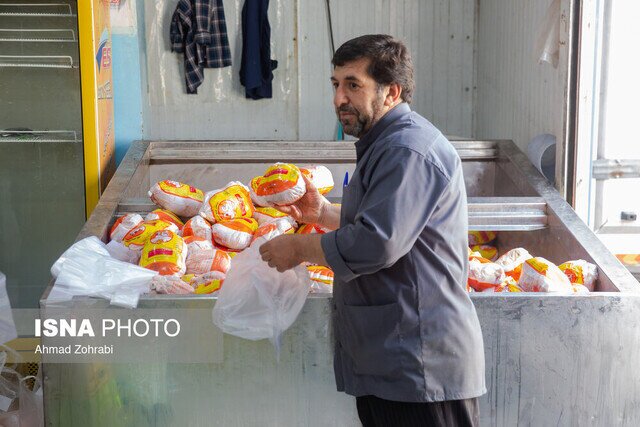 کمبودی در زمینه مرغ، گوشت و برنج نداریم