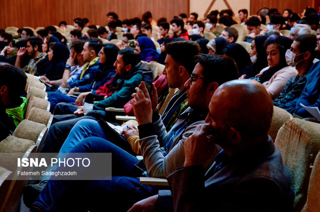 فارابی، بامداد عقلانیت ایرانی