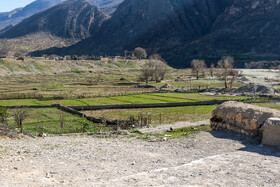 اراضی کشاورزی روستای «دزَک» که با ساخت سد خرسان ۳ نابود می‌شوند