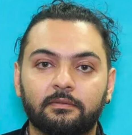 «رامین خداکرمرضایی» قاتل زهره صادقی و همسرش در سیاتل/ عکس: دیلی میل قتل زن و شوهر شهروند «سیاتل» بدست مزاحم تعقیبگر