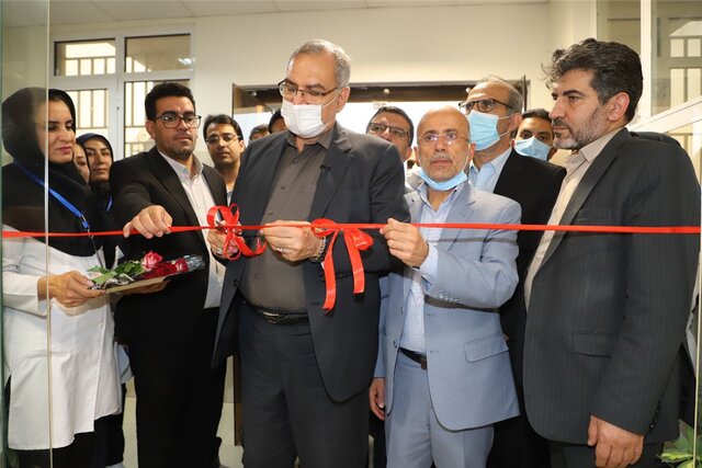 سفر وزیربهداشت به فارس/افتتاح مراکز درمانی جدید در مناطق کم برخوردار