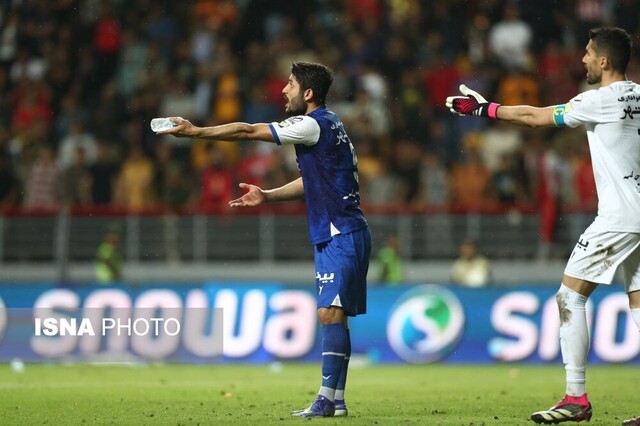 غلامی: تا کی باید ضربه مدیرانی را بخوریم که تخصص ندارند! غلامی: تا کی باید ضربه مدیرانی را بخوریم که تخصص ندارند!