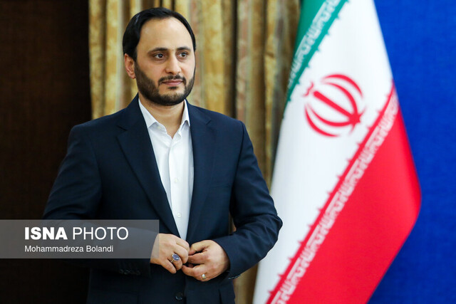 دولت به تلاش خود برای بازگشت دریاچه ارومیه به وضعیت طبیعی ادامه میدهد دولت به تلاش خود برای بازگشت دریاچه ارومیه به وضعیت طبیعی ادامه میدهد