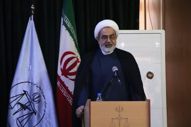 بازداشت دوباره توماج صالحی و فرار متهم پرونده صرافی کریپتولند/ برگزاری آزمون سردفتری در سالجاری