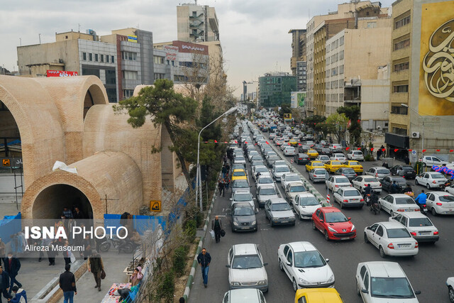 لزوم رفع مشکلات خشک شدن درختان خیابان ولیعصر/انتقاد از عدم پرداخت حقوق و عیدی برخی کارگران در شهرداری تهران لزوم رفع مشکلات خشک شدن درختان خیابان ولیعصر/انتقاد از عدم پرداخت حقوق و عیدی برخی کارگران در شهرداری تهران