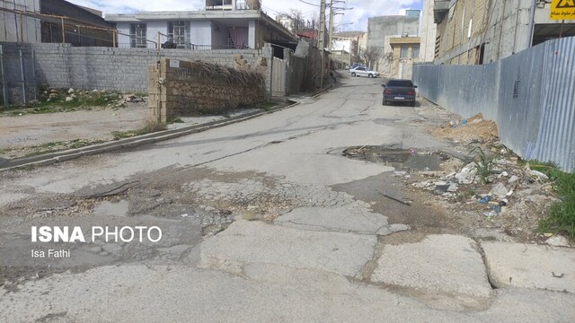 وضعیت اسفناک و عجیب آسفالت خیابانهای «پایتخت طبیعت ایران» + عکس