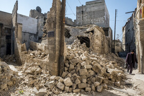 پرسه در شهر؛ یکی از خانه‌های تخریب شده از دوره جنگ حلب