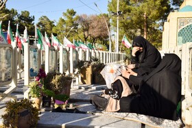 آخرین پنجشنبه سال ۱۴۰۱ در گلستان شهدا اصفهان