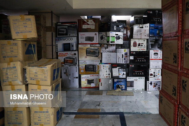 تصویر تزیینی است کشف انبار لوازم خانگی قاچاق در لنگرود