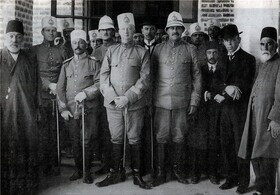 حکومتی با چکمه و سرکوب، رضا خان از نگاه یک تاریخ نگار