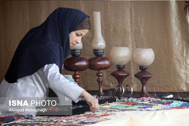 نوروز از این دیار دست خالی نروید