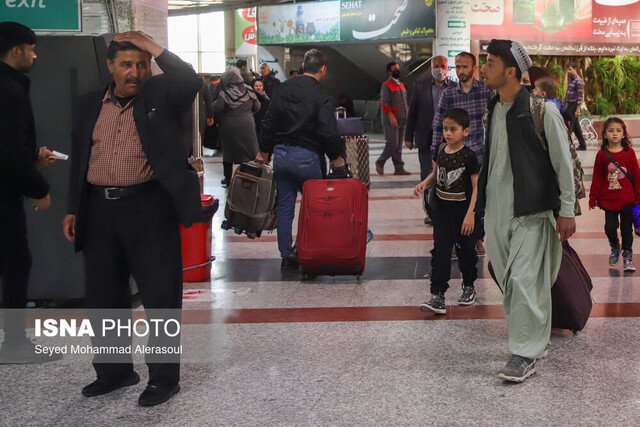 عکس تزیینی است ایجاد سکوی ویژه تورهای مسافربری در پایانههای شهر تهران