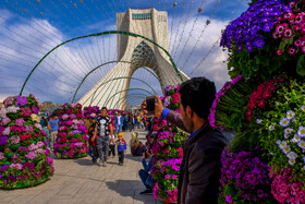 اولین روز برج آزادی میزبان گردشگران «نوروز ۱۴۰۲» تهران 