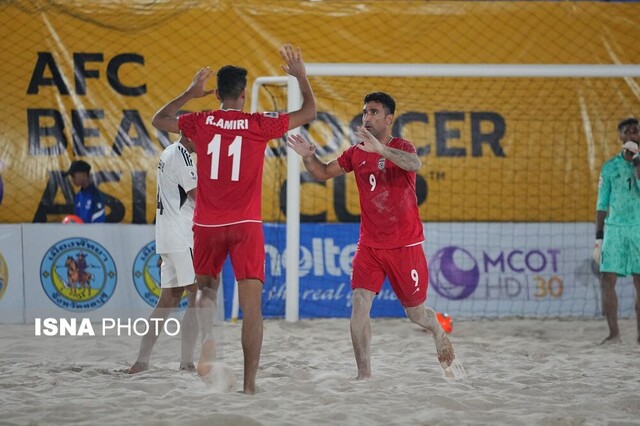 سرمربی تیم ملی فوتبال ساحلی: سطح بازیکنان بسیار بالاست سرمربی تیم ملی فوتبال ساحلی: سطح بازیکنان بسیار بالاست