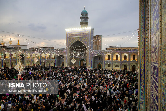 عکس از آرشیو سفر مسافران به مشهد از ۹ میلیون نفر گذشت