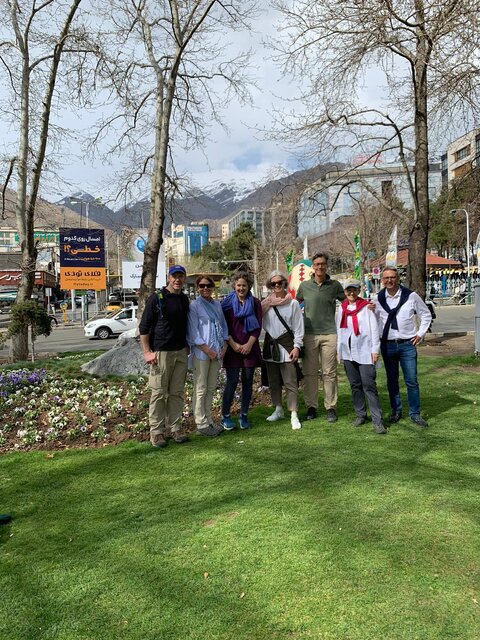 پیادهروی سفیران انگلیس، هلند و دانمارک در خیابان ولیعصر