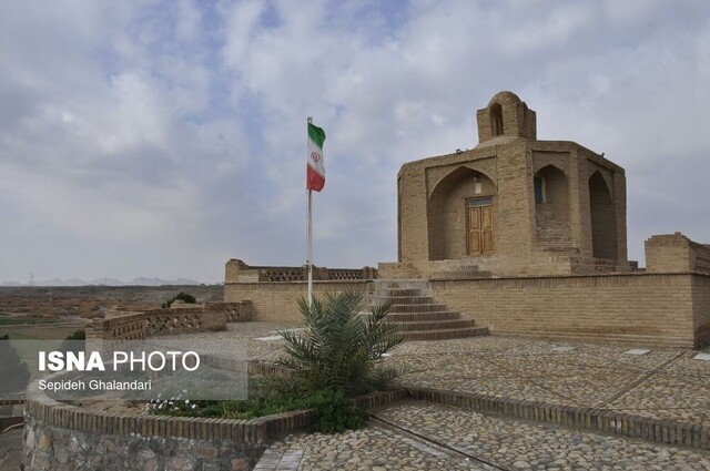 آرامگاه شاعر معروف خراسانی در قاب تصویر