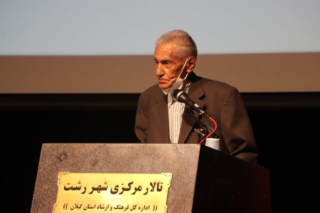 احمد سمیعی گیلانی پس از مرگ نیز مینویسد  احمد سمیعی گیلانی پس از مرگ نیز مینویسد