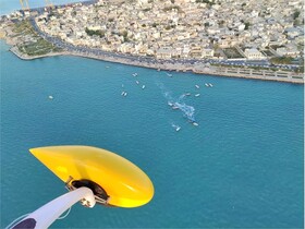 پایش هوایی شناورهای تفریحی در سواحل استان بوشهر