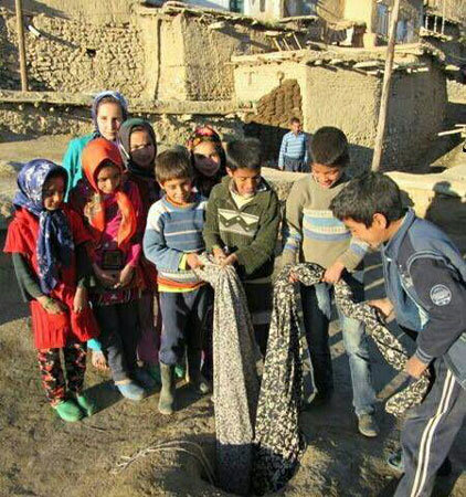شال ها را پایین بینداز تا عیدی بگیری