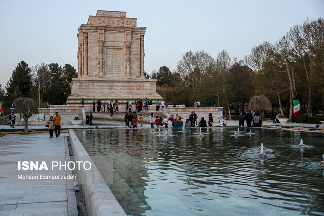 مطالعات امکانسنجی دسترسی آرامگاه فردوسی به خطوط ریلی مشهد انجام میشود مطالعات امکانسنجی دسترسی آرامگاه فردوسی به خطوط ریلی مشهد انجام میشود