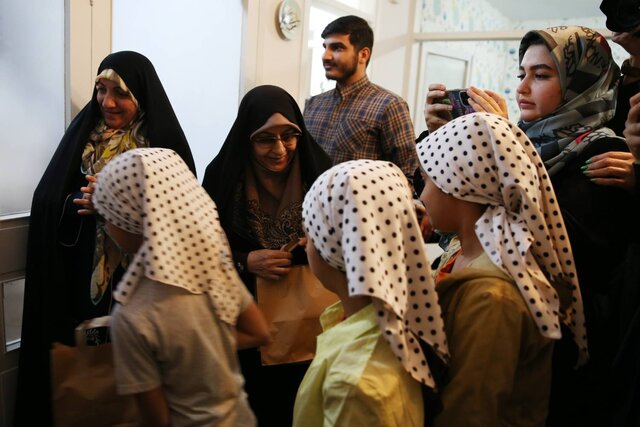 لزوم پشتیبانی از سنت خوب «شبه‌خانواده»