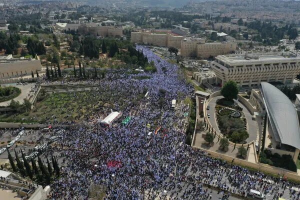 هزاران معترض اسراییلی مقابل پارلمان هزاران معترض اسراییلی مقابل پارلمان