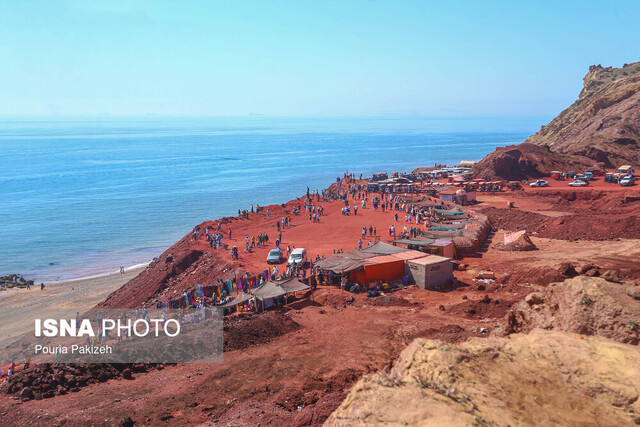 عکس تزیینی است هشدار یک هنرمند درباره فروش خاک هرمز