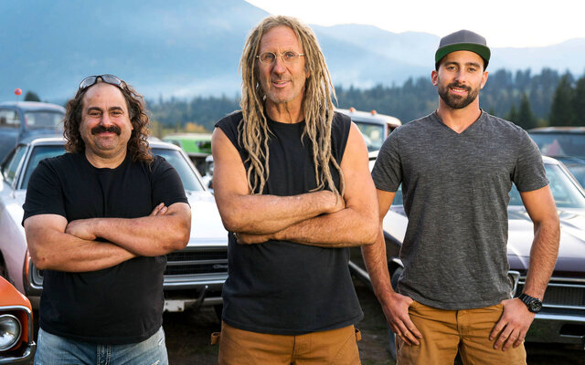 محمدرضا علیمردانی «تعمیرکاران ماشینهای فرسوده» را دوبله کرد