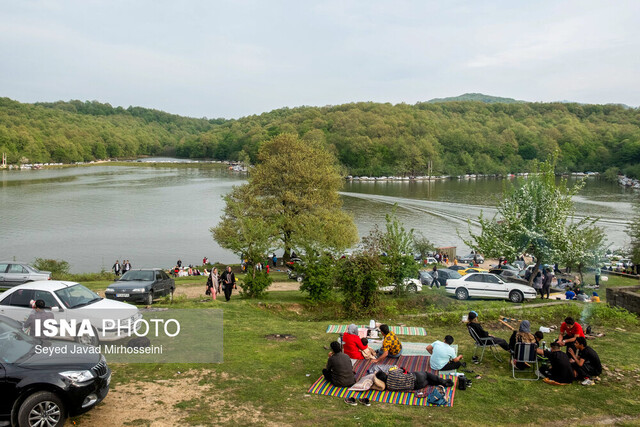عکس از آرشیو رونق چرخه اقتصاد محلی در طرح تعطیلات سراسری پایان هفته