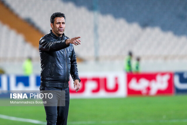 ذوبآهن بر سر دو راهی؛ سرمربی فعلی یا کاپیتان سابق؟