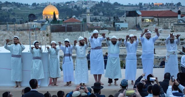 اشغالگران اسرائیلی با یورش به مسجد الاقصی اعتکافکنندگان فلسطینی را بیرون کردند