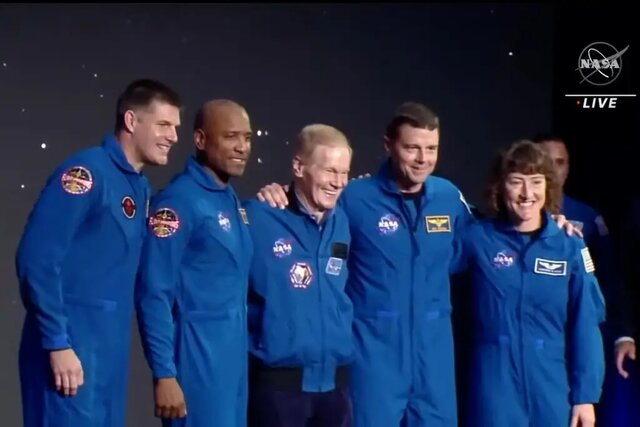 اسامی فضانوردان ماموریت به مدار ماه اعلام شد