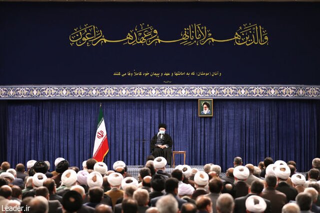 دیدار رمضانی مسئولان نظام با رهبر انقلاب دیدار رمضانی مسئولان نظام با رهبر انقلاب