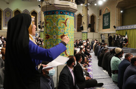 دیدار جمعی از شاعران و استادان زبان و ادب پارسی با مقام معظم رهبری