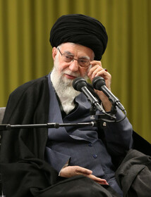 دیدار جمعی از شاعران و استادان زبان و ادب پارسی با مقام معظم رهبری