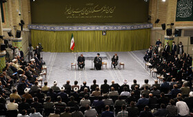 دیدار جمعی از شاعران و استادان زبان و ادب پارسی با مقام معظم رهبری