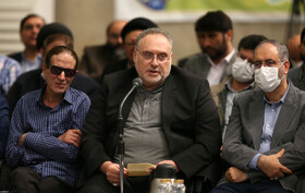 دیدار جمعی از شاعران و استادان زبان و ادب پارسی با مقام معظم رهبری