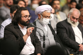 دیدار جمعی از شاعران و استادان زبان و ادب پارسی با مقام معظم رهبری