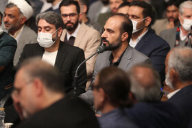 دیدار جمعی از شاعران و استادان زبان و ادب پارسی با مقام معظم رهبری