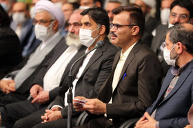 دیدار جمعی از شاعران و استادان زبان و ادب پارسی با مقام معظم رهبری