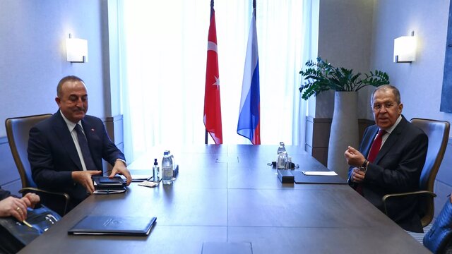 انرژی، فلسطین، اوکراین، توافق غلات و سوریه از محورهای کنفرانس مطبوعاتی لاوروف و چاووشاوغلو انرژی، فلسطین، اوکراین، توافق غلات و سوریه از محورهای کنفرانس مطبوعاتی لاوروف و چاووشاوغلو