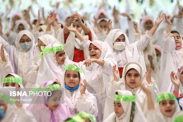 عکس تزئینی است آغاز بررسی فایلهای صحیح خوانی نماز دانشآموزان توسط امامان جماعت مدارس